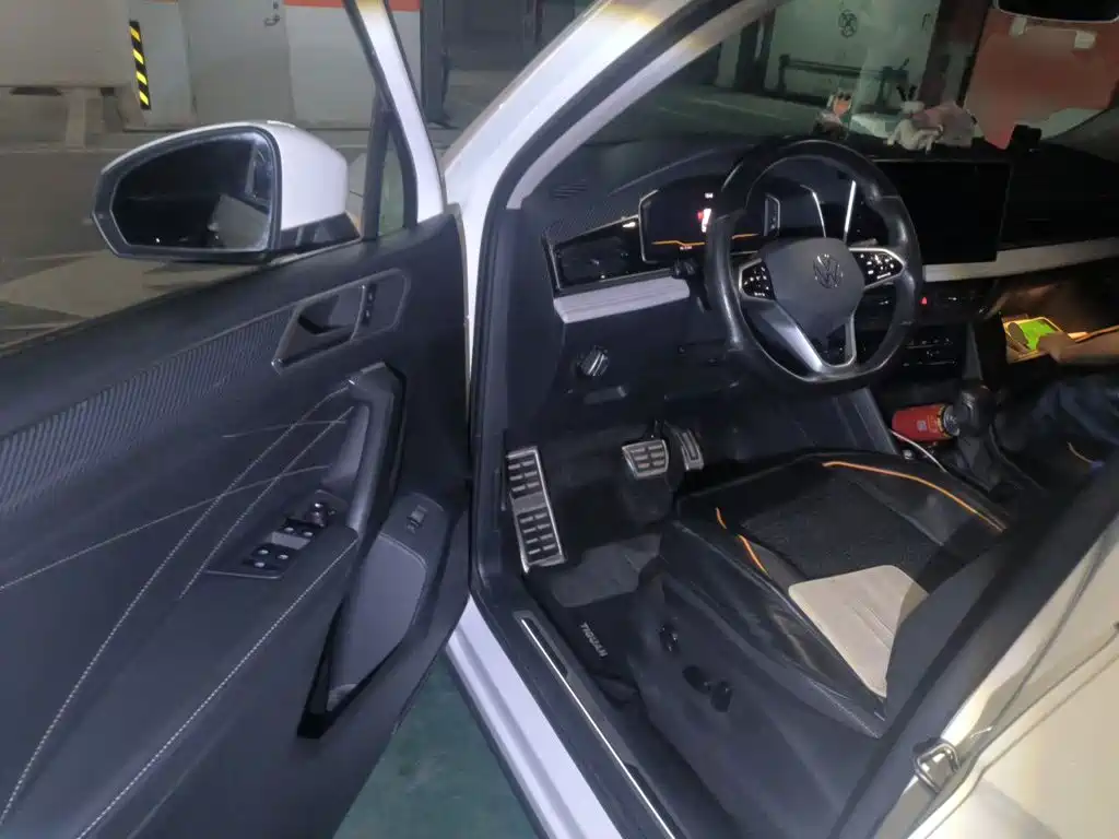 Volkswagen Tiguan L — миниатюра 13