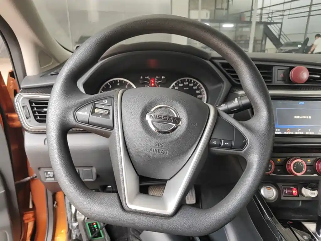 Nissan Bluebird — миниатюра 11