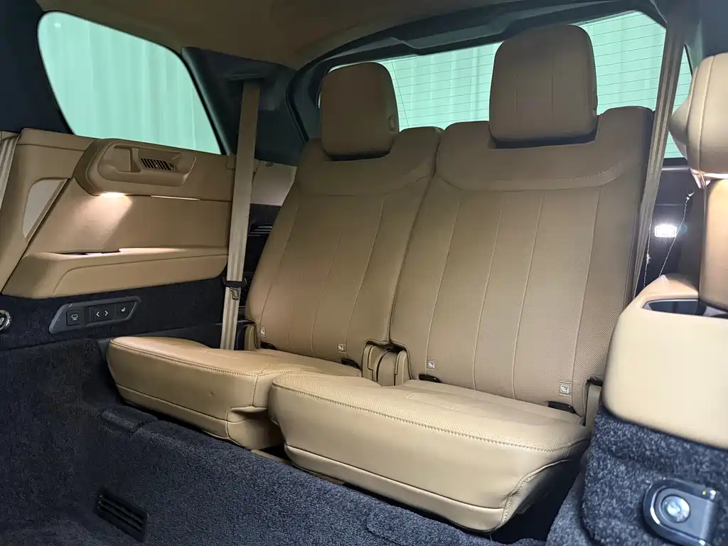 Land Rover Range Rover — миниатюра 7