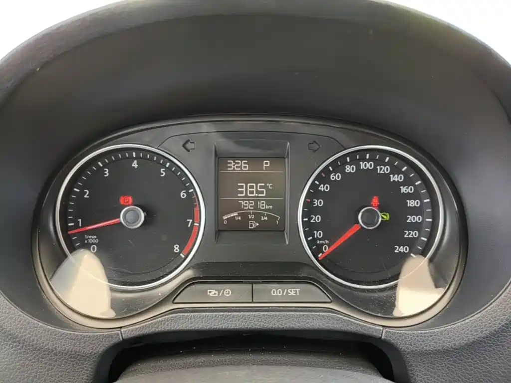 Volkswagen Polo — миниатюра 12
