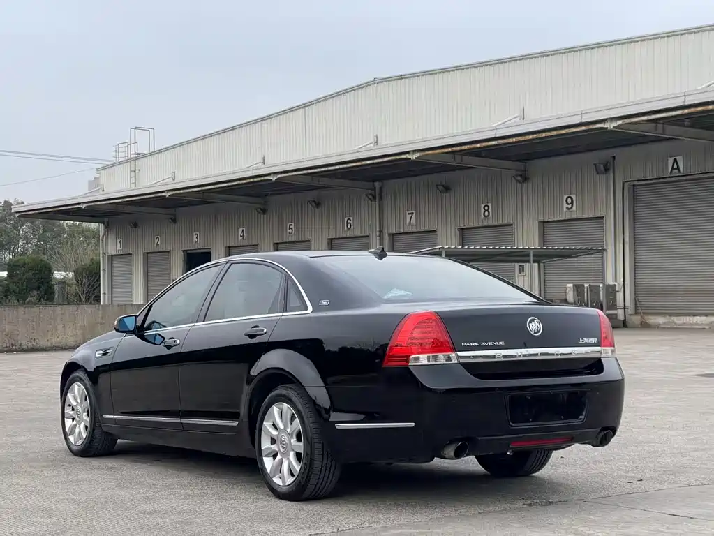 Buick Park Avenue — миниатюра 5