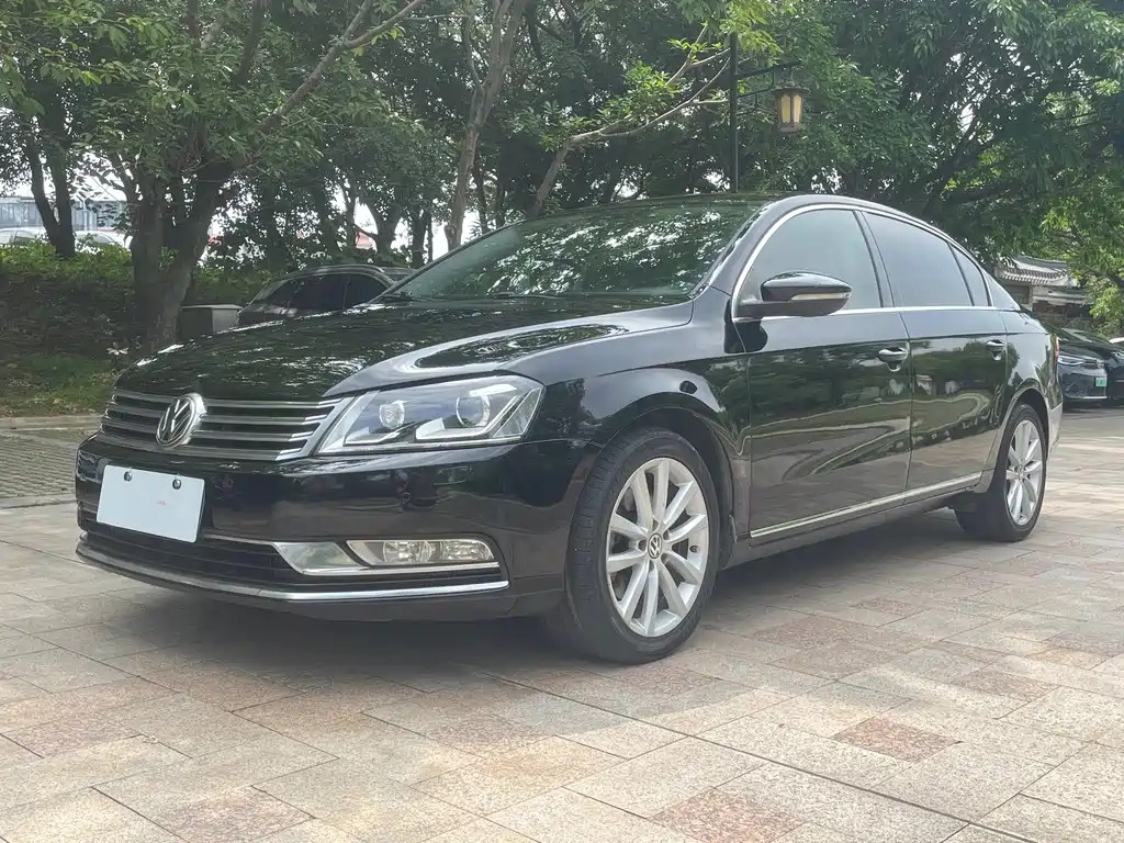 Volkswagen Magotan 2012