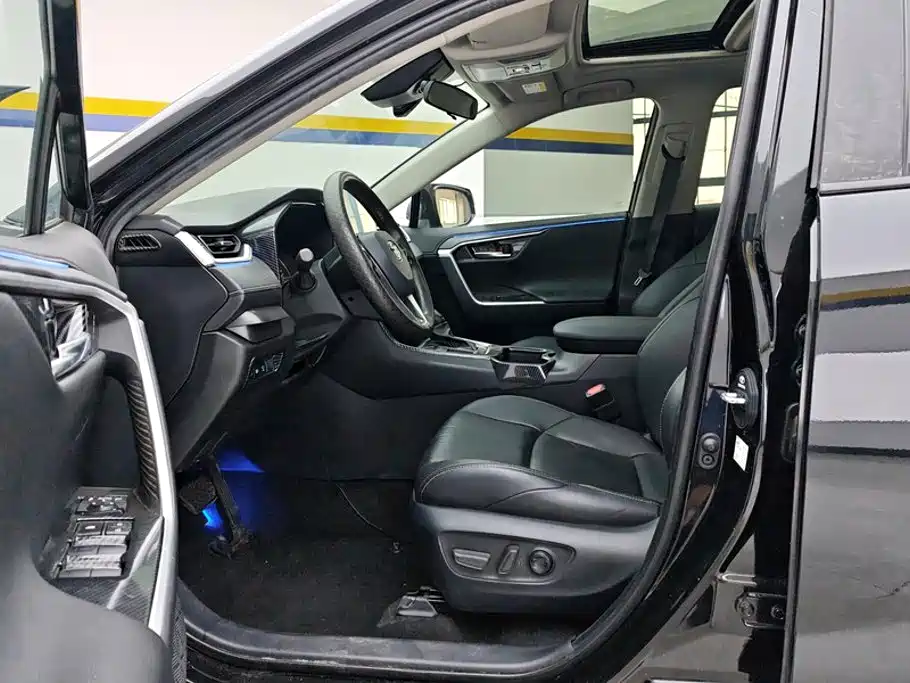 Toyota Wildlander — миниатюра 9