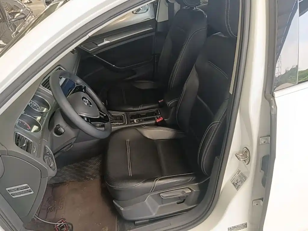 Volkswagen Golf — миниатюра 15