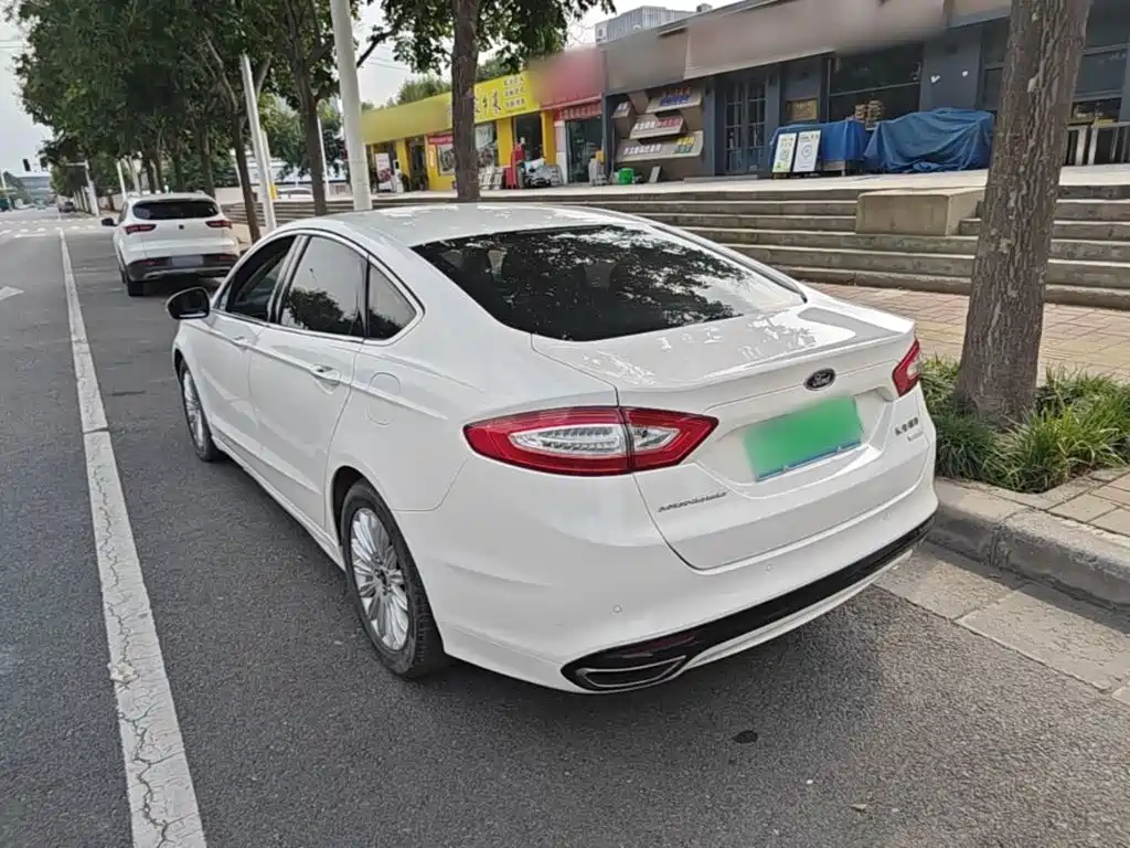 Ford Mondeo — миниатюра 5