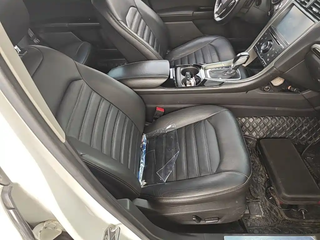 Ford Mondeo — миниатюра 25