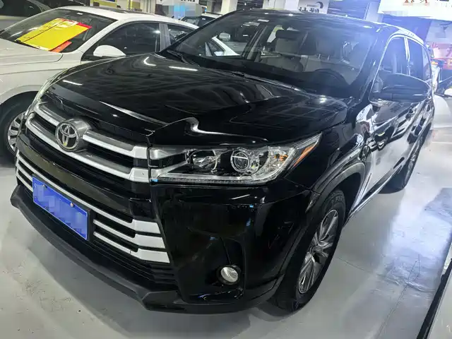 TOYOTA HIGHLANDER 2020