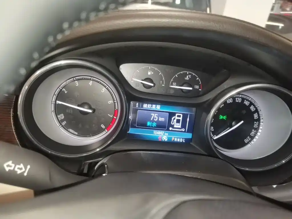Buick Verano — миниатюра 12