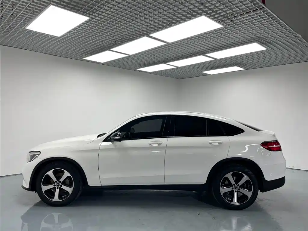 Mercedes-Benz GLC 2017 GLC 200 4MATIC SUV