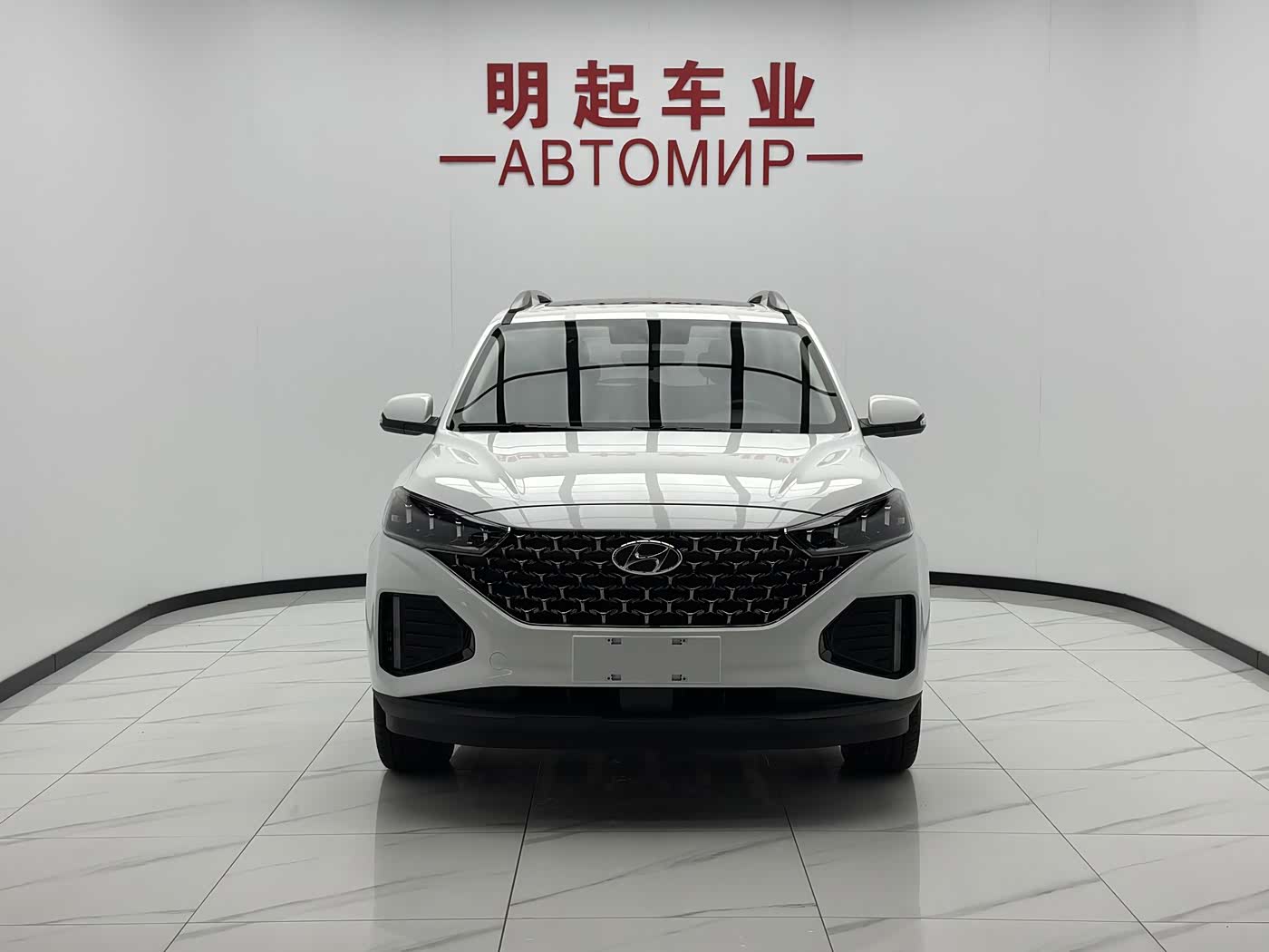 Hyundai Beijing Hyundai ix35 1.4 л 2023 г. Белый, пробег 17000 км
