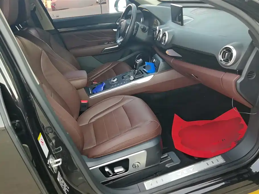 WEI PAI WEI BRAND VV7