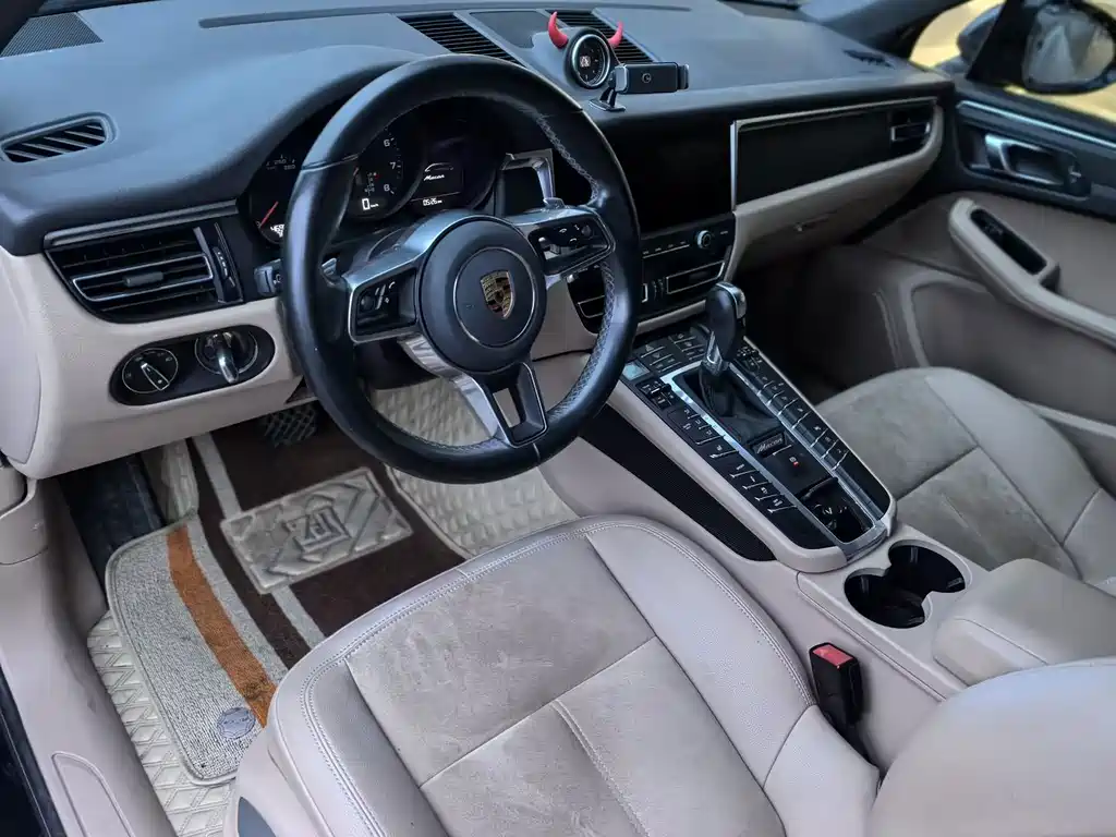 Porsche Macan — миниатюра 4