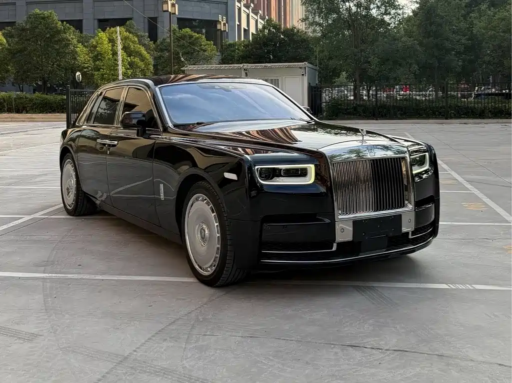 Rolls-Royce Phantom — миниатюра 2