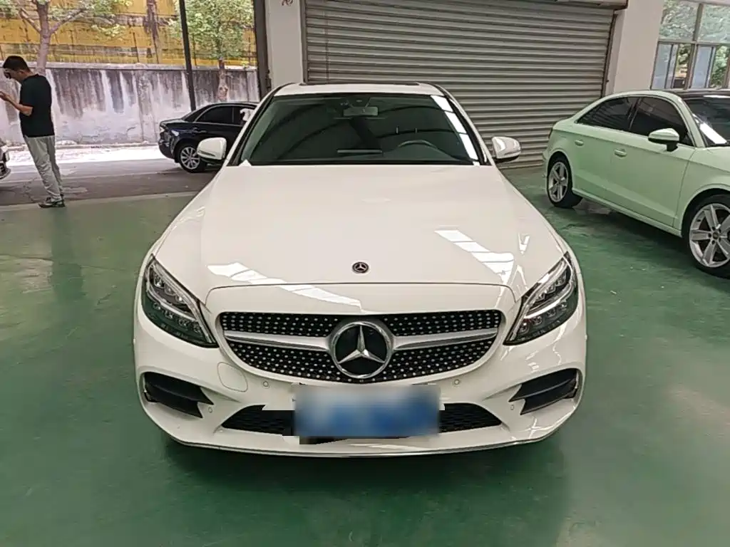 Mercedes-Benz C-Class — миниатюра 3
