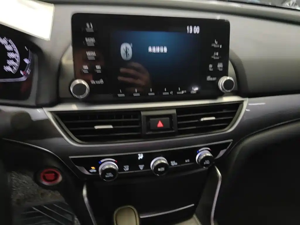 Honda Accord — миниатюра 10