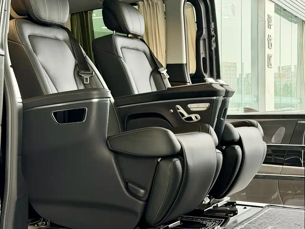 Mercedes-Benz V-Class — миниатюра 11