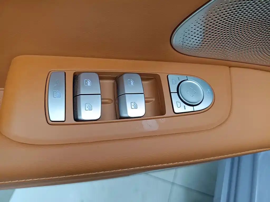 AITO AITO M5 — миниатюра 6