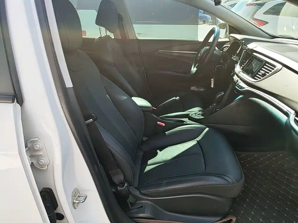 Buick Excelle — миниатюра 25