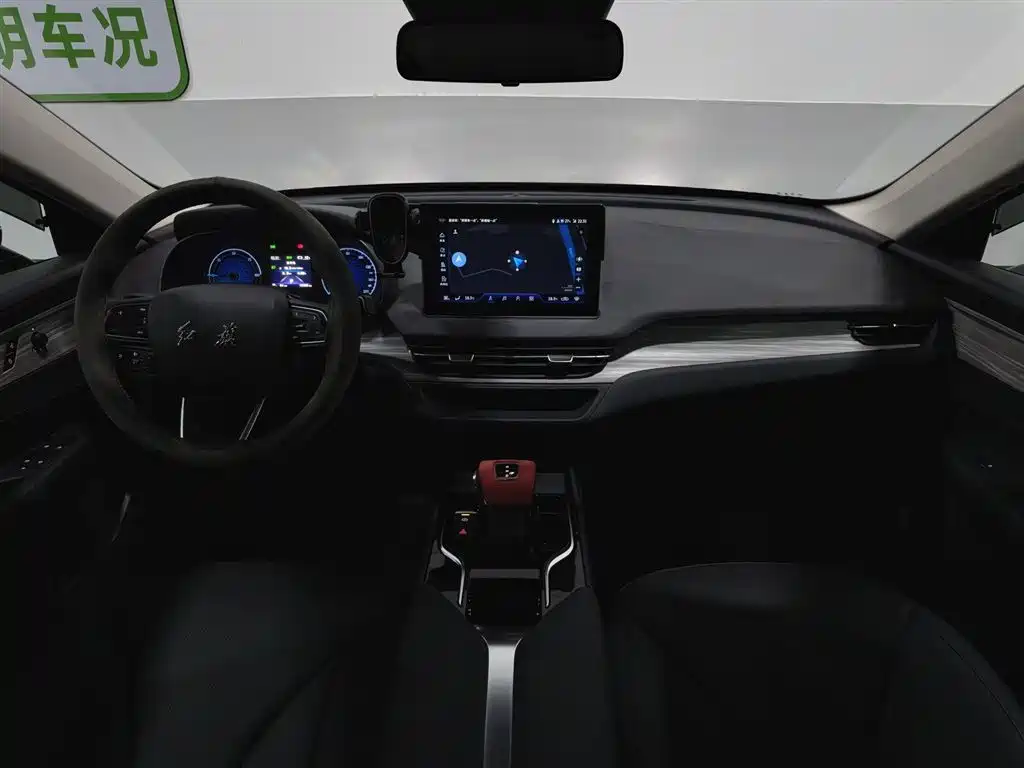 Hongqi E-QM5 2024 500km