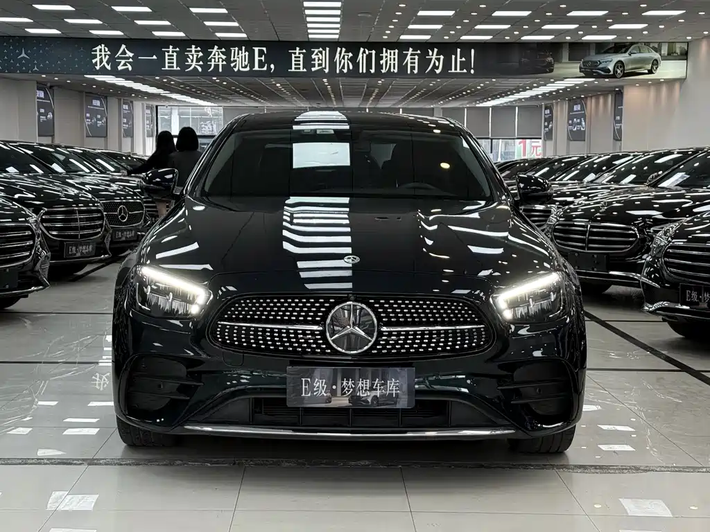 Mercedes-Benz E-Class 2022