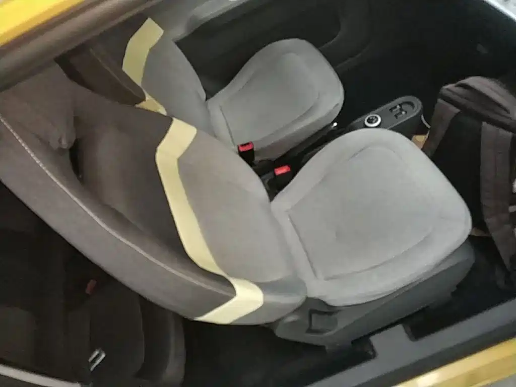 Wuling MINIEV — миниатюра 25