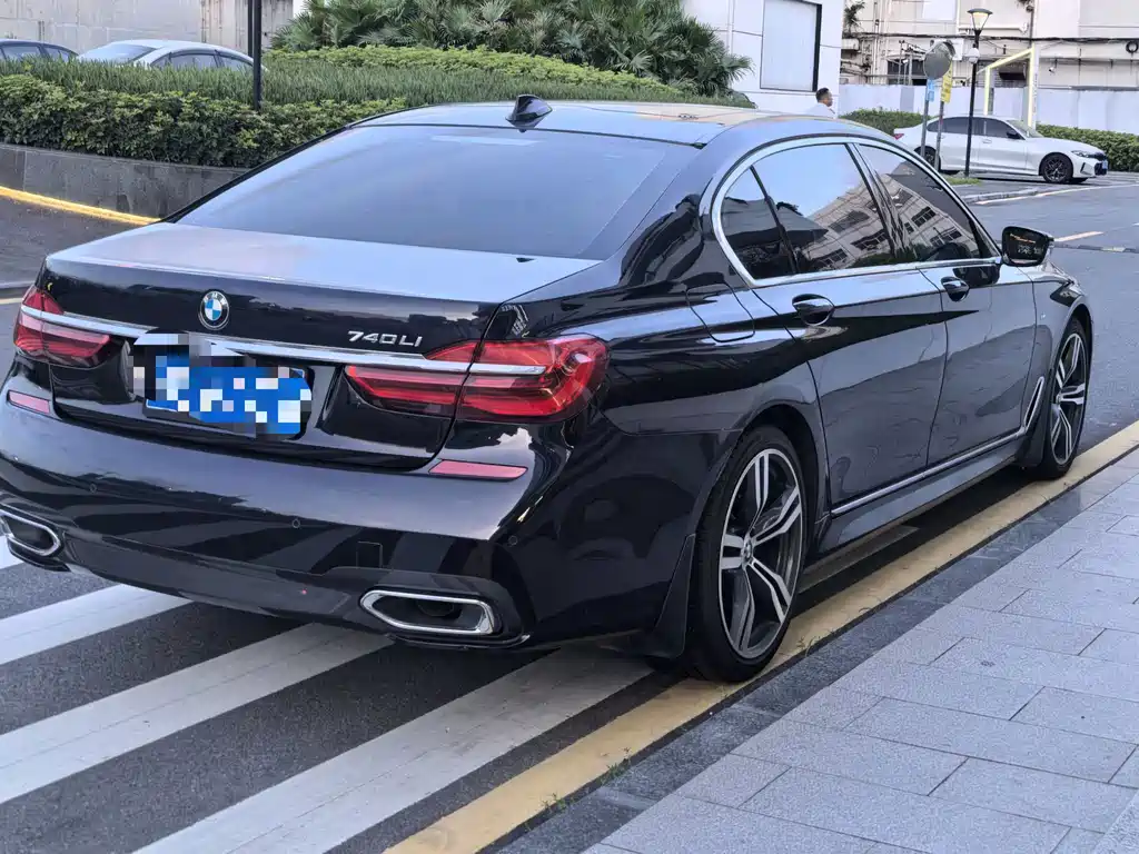 BMW 7 Series 7 2018 740Li Lead M Sport