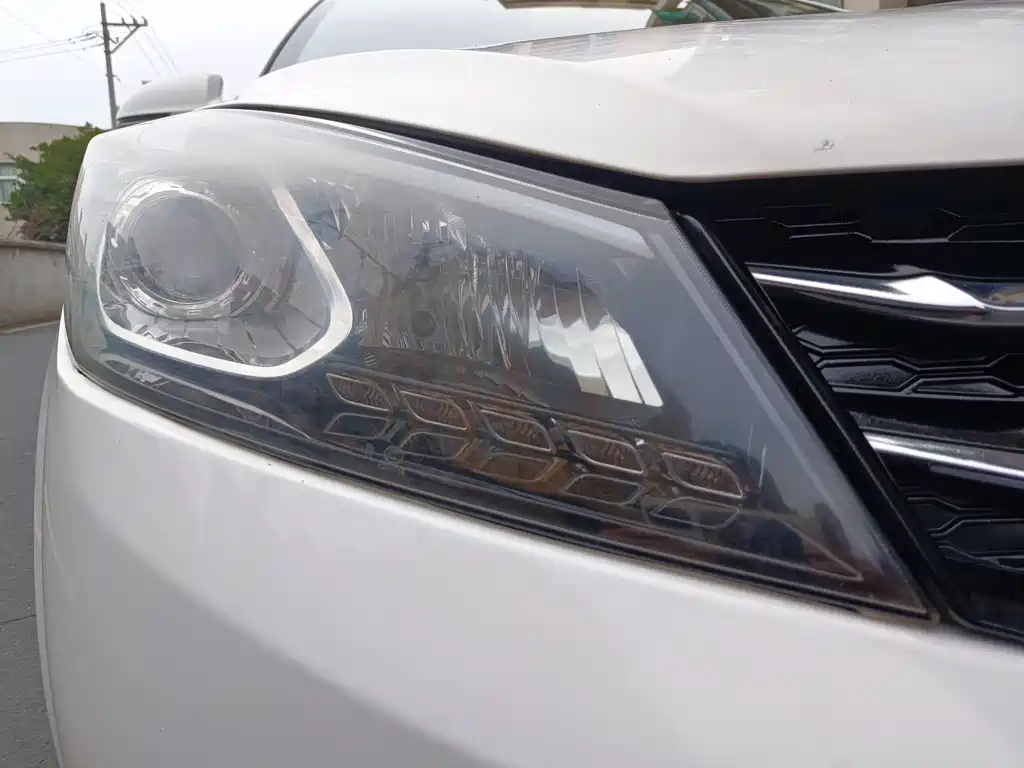 Zotye Zotye Z500 — миниатюра 10