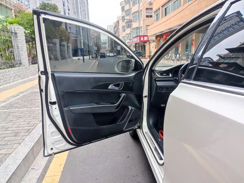 Zotye Zotye Z500 — миниатюра 15