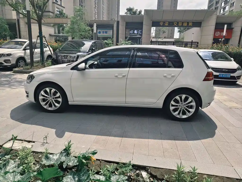 Volkswagen Golf — миниатюра 3