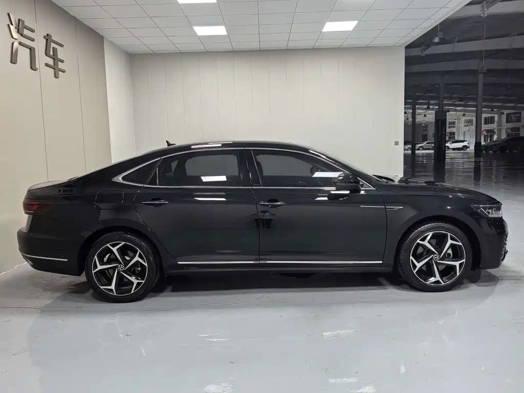 Volkswagen Passat — миниатюра 8