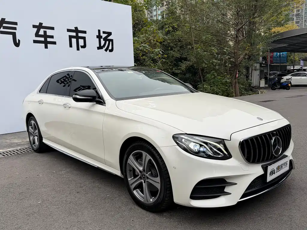 MERCEDES-BENZ E CLASS