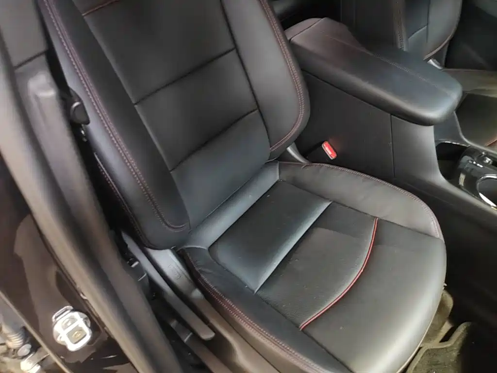 Chevrolet Equinox — миниатюра 25
