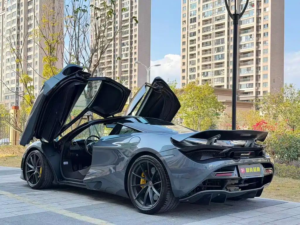 McLaren 720S — миниатюра 3