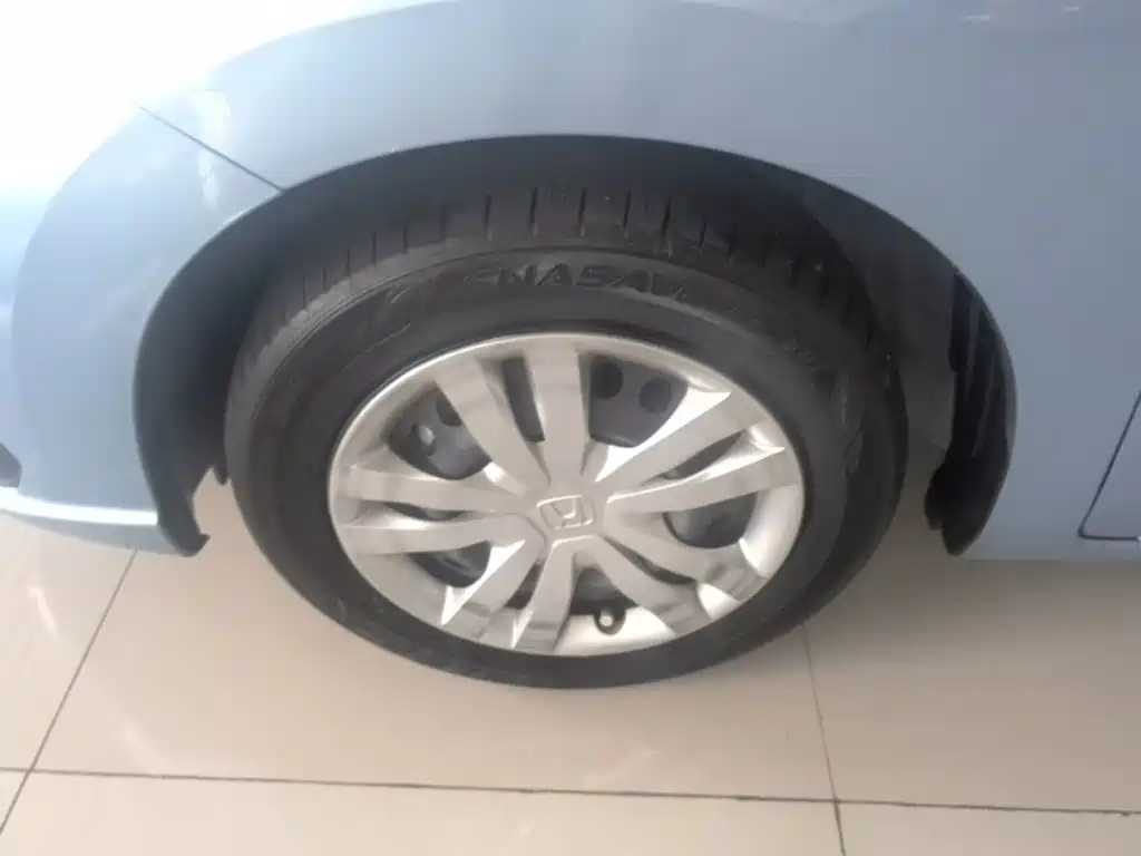 Honda Fit — миниатюра 23