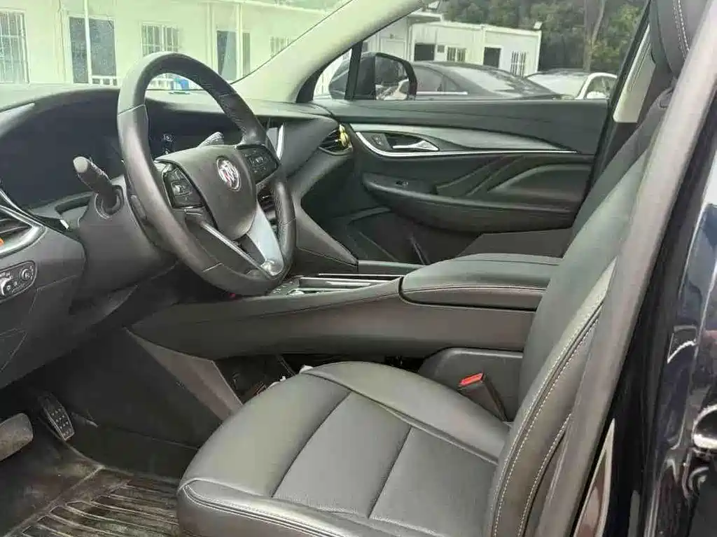 Buick Enclave — миниатюра 4