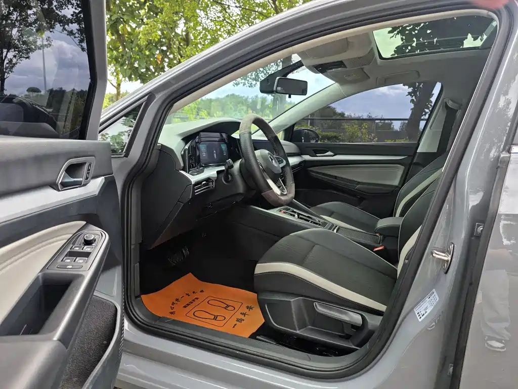 Volkswagen Golf — миниатюра 13