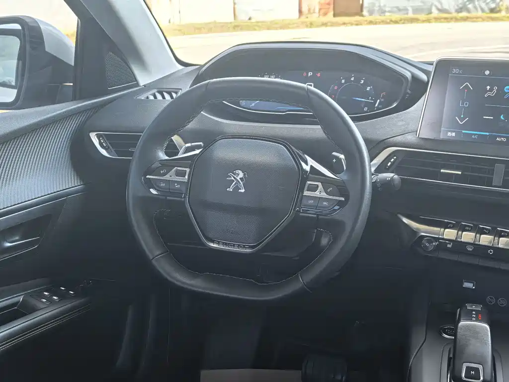 Peugeot 5008 — миниатюра 11