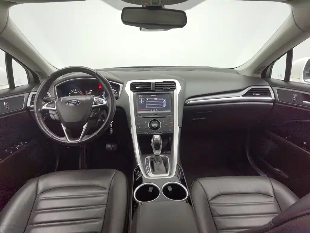 Ford Mondeo — миниатюра 5