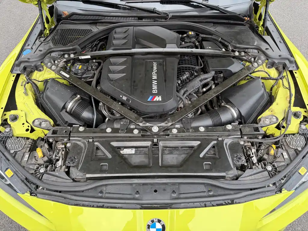 BMW M4 — миниатюра 11