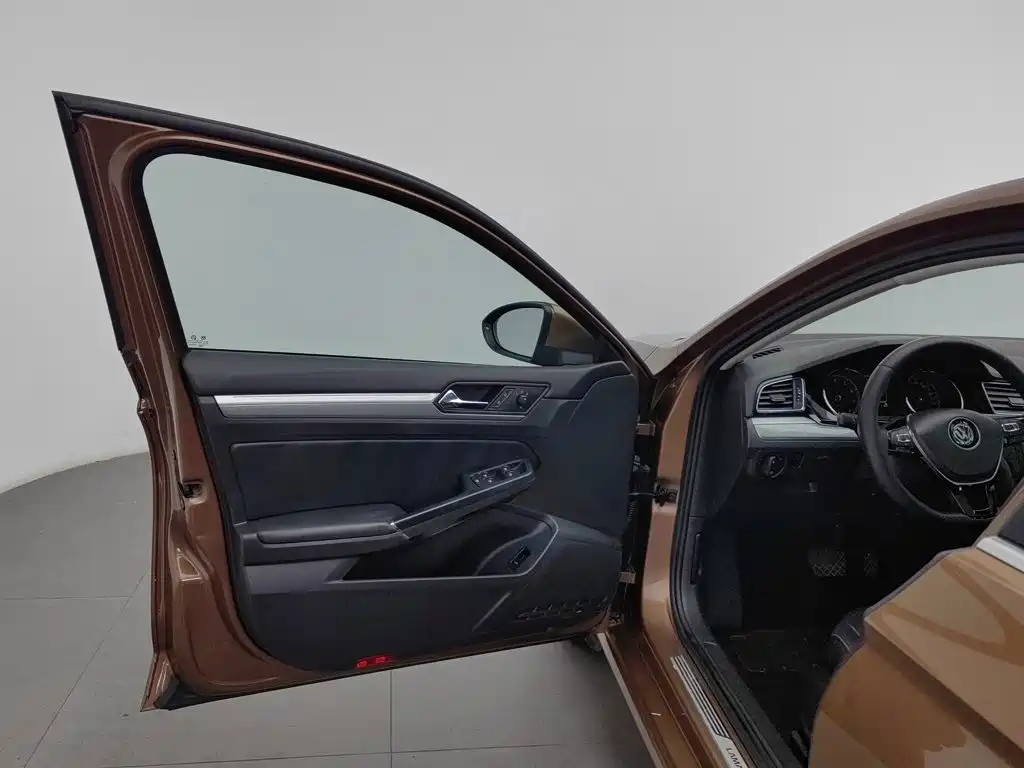 Volkswagen Lamando — миниатюра 8