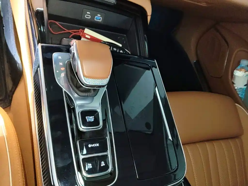 Hongqi Hongqi H9 — миниатюра 14
