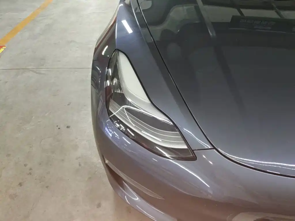 Tesla Model 3 — миниатюра 13