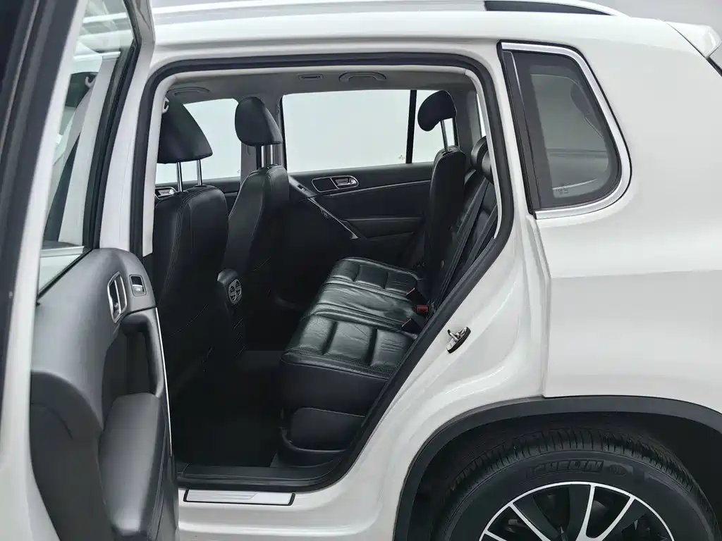 Volkswagen Tiguan — миниатюра 15