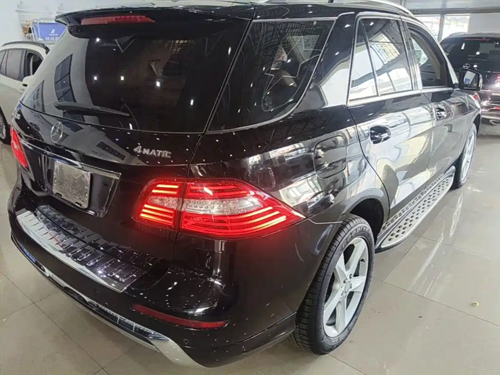 Mercedes-Benz M-Class — миниатюра 7
