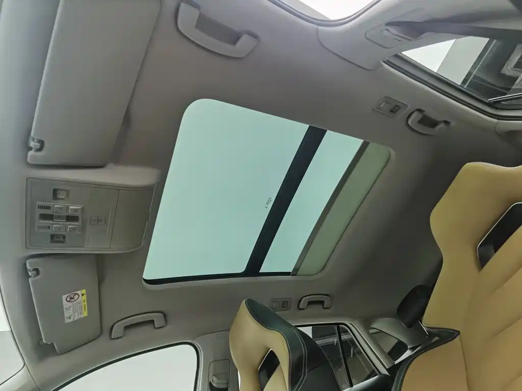 Skoda Kodiaq GT — миниатюра 14