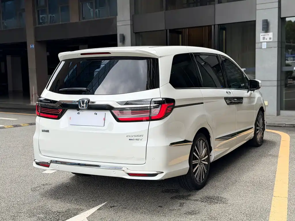 Honda Elysion — миниатюра 24