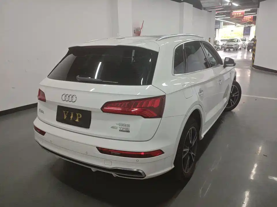 Audi Q5L — миниатюра 9