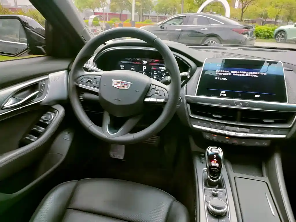 Cadillac CT5 — миниатюра 24