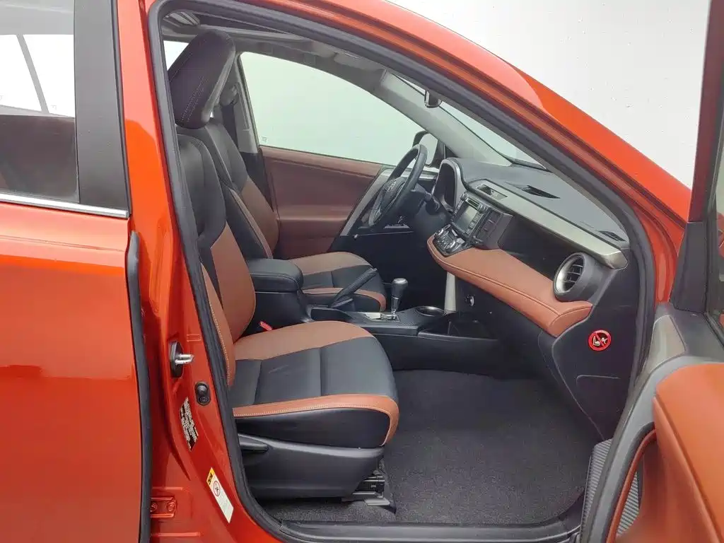 Toyota RAV4 — миниатюра 23