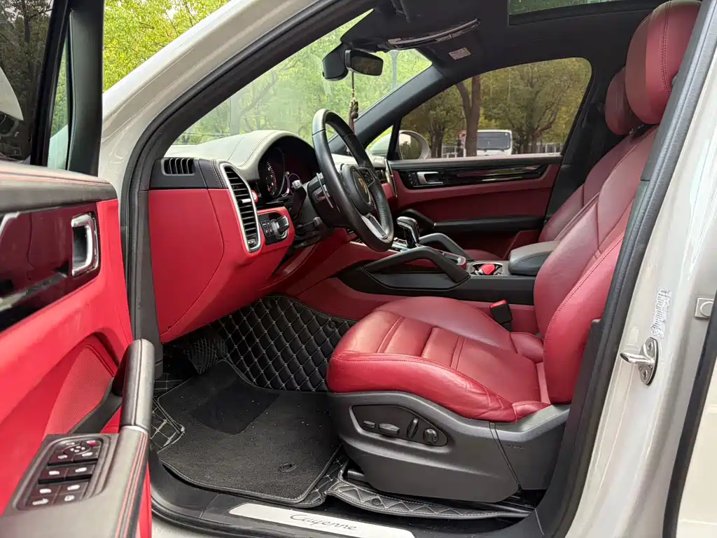 Porsche Cayenne Hybrid — миниатюра 16